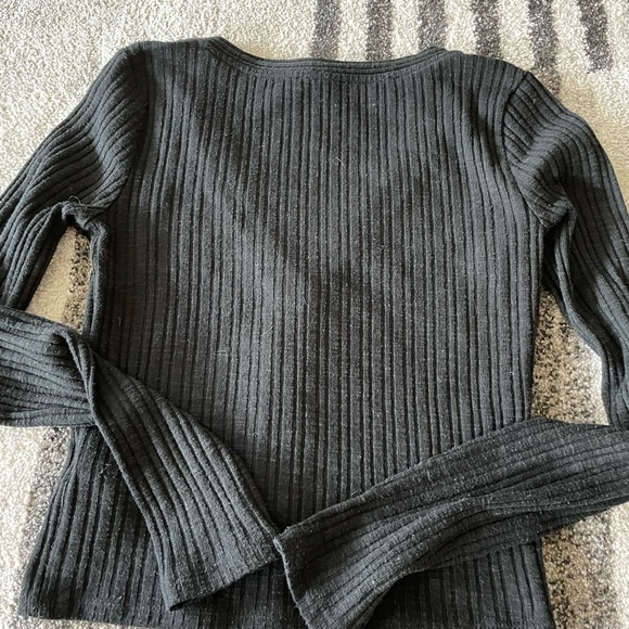 black stripped forever 21 cropped button up - Picture 2 of 3